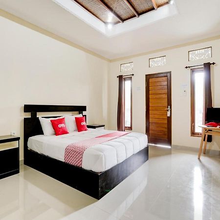 Oyo 90711 Blembong Homestay Jimbaran  Exterior photo