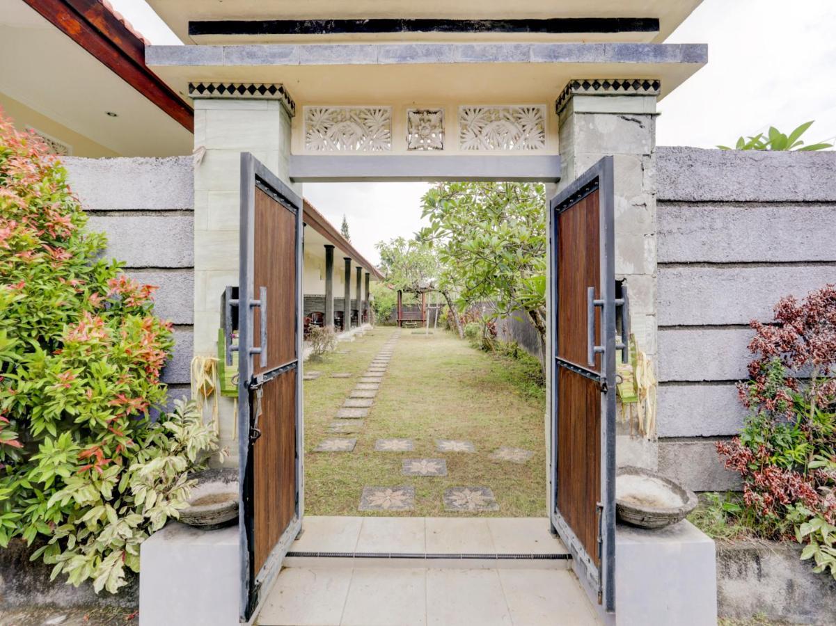 Oyo 90711 Blembong Homestay Jimbaran  Exterior photo