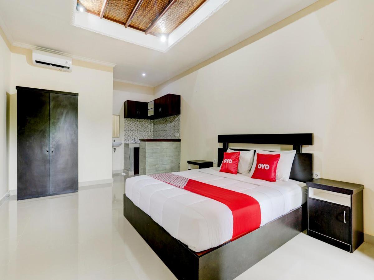 Oyo 90711 Blembong Homestay Jimbaran  Exterior photo
